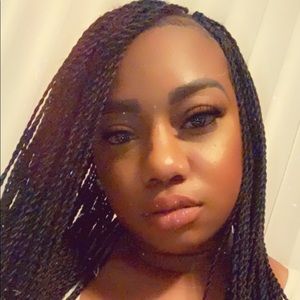 Meet your Posher, Ajah